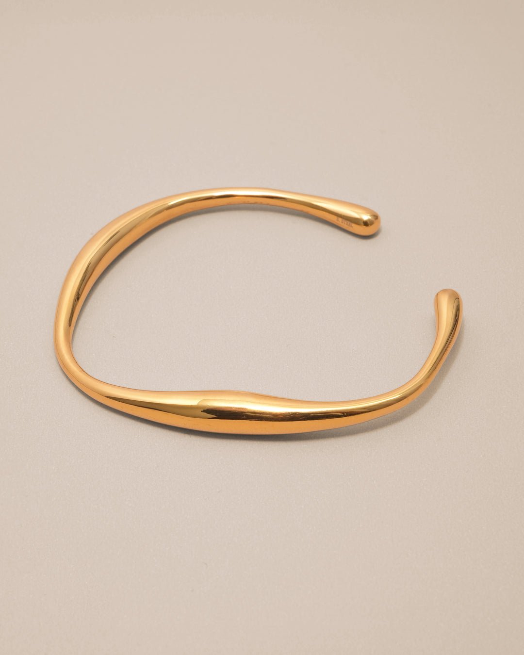 Adjustable Wave Bracelet - Oia Boutique