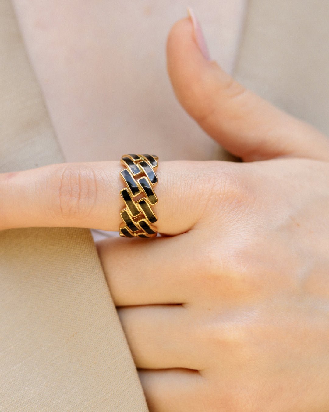 Black Enamel Woven Ring - Oia Boutique