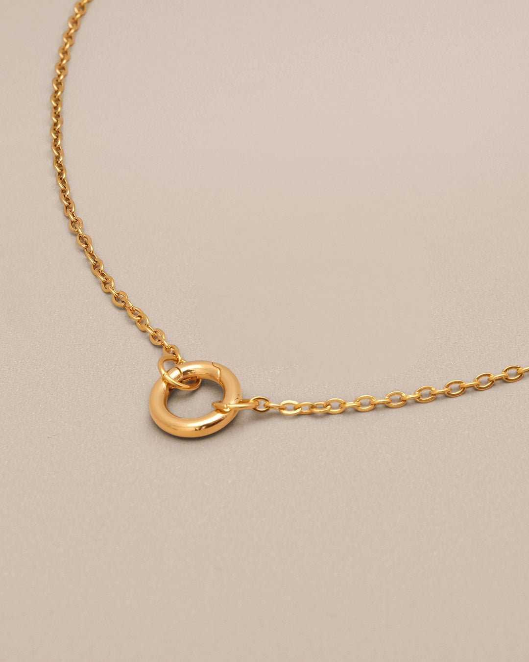 Cable Chain Charm Necklace - Oia Boutique