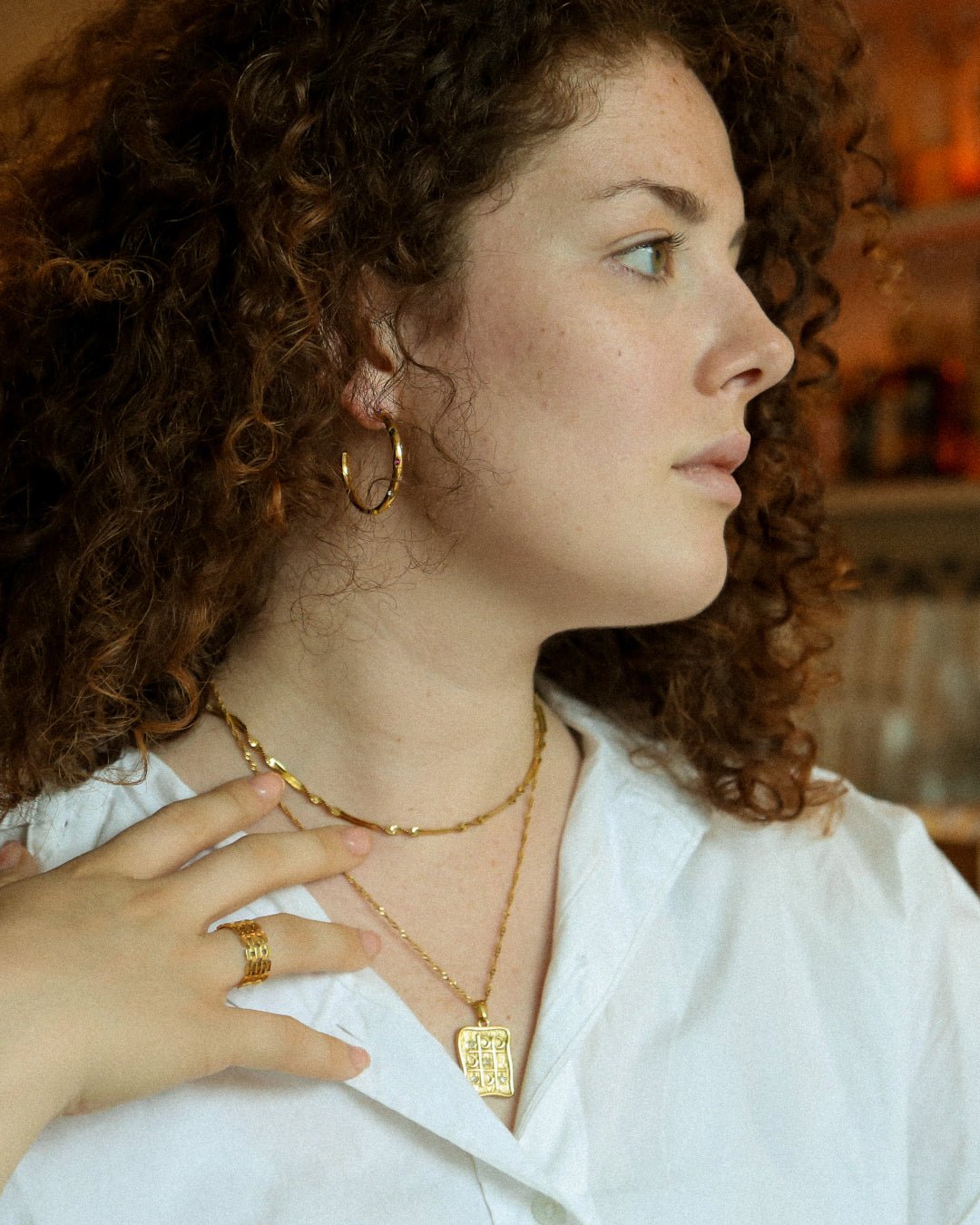 Curvy Compass Necklace - Oia Boutique