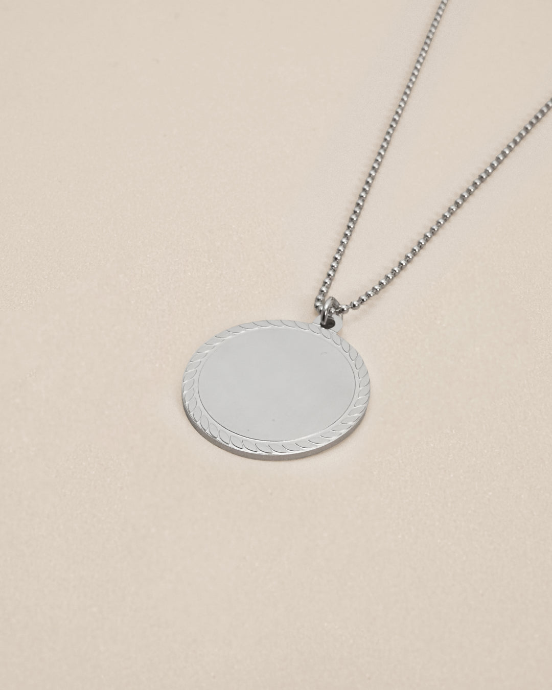 Engravable Round Silver Pendant Necklace - Oia Boutique
