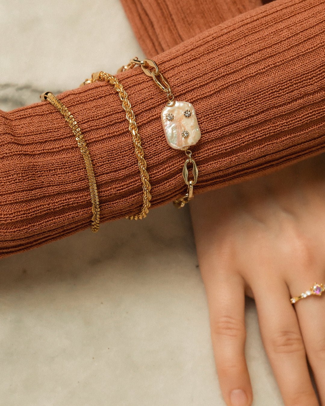 Freshwater Pearl Charm Bracelet - Oia Boutique