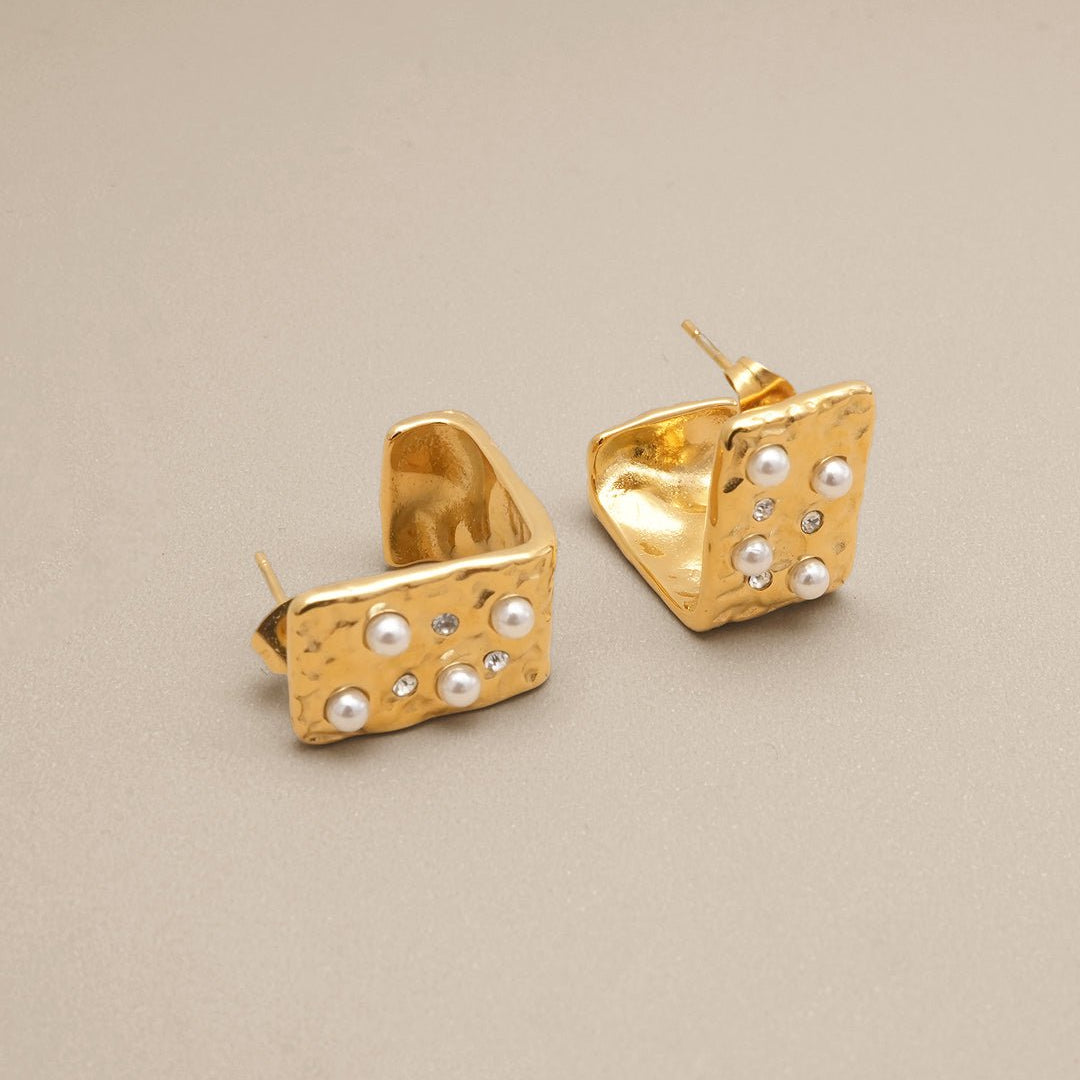 Hammered Texture Pearl Earrings - Oia Boutique