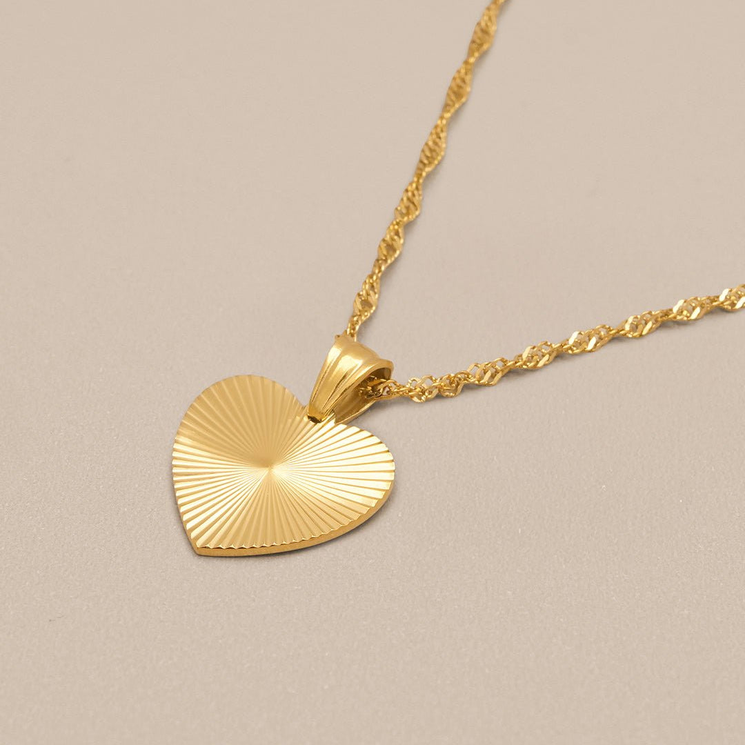 Heart Necklace - Oia Boutique