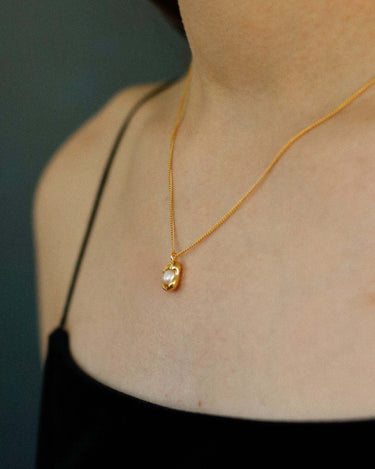 Inlaid Pearl Necklace - Oia Boutique Sustainable Gold Jewellery - Recycled18k Gold Plated