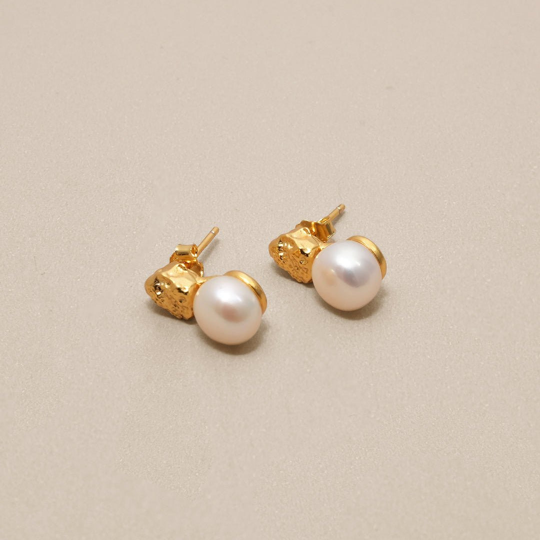 Irregular Pearl Stud Earrings - Oia Boutique