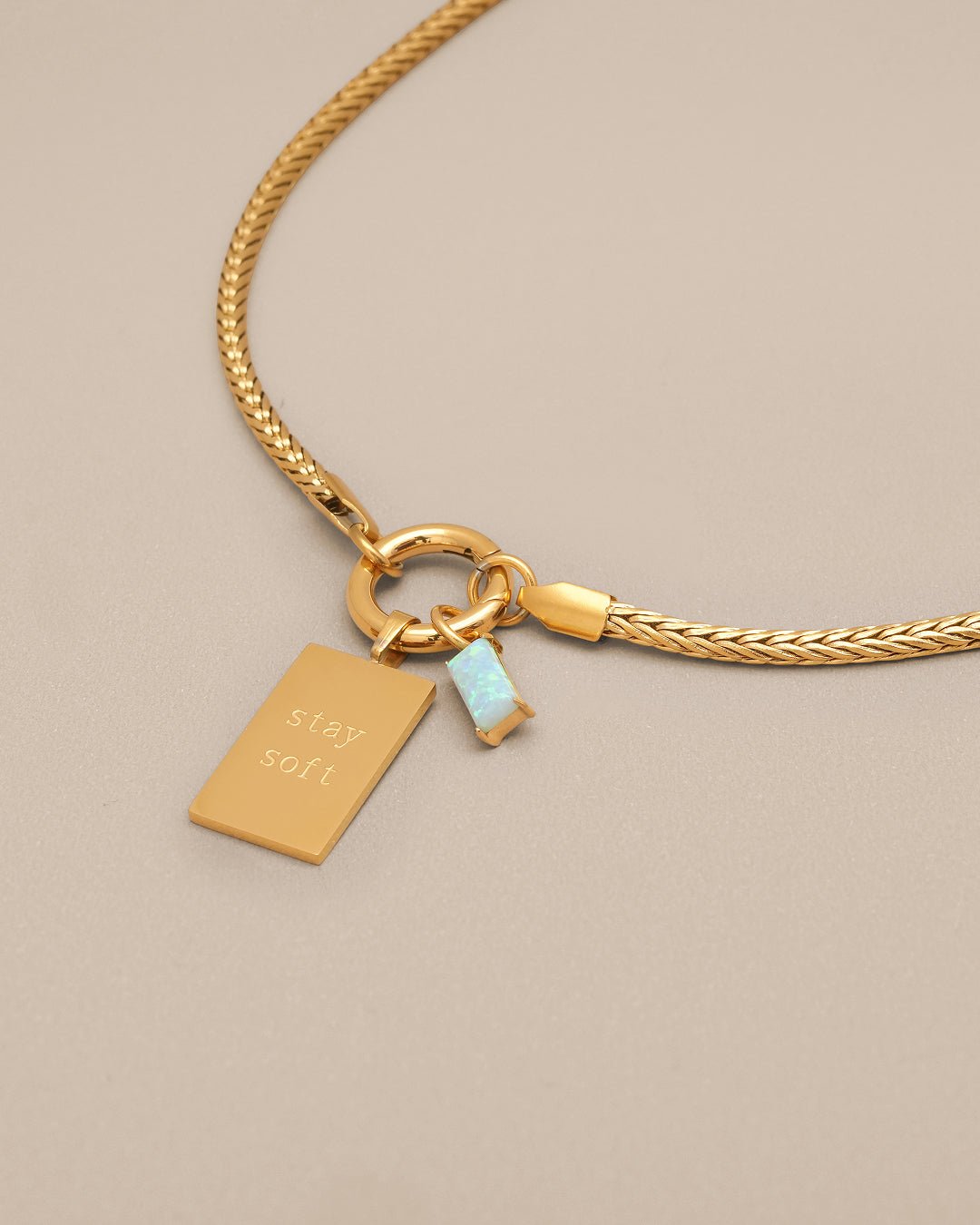 Juno Chain Charm Necklace - Oia Boutique