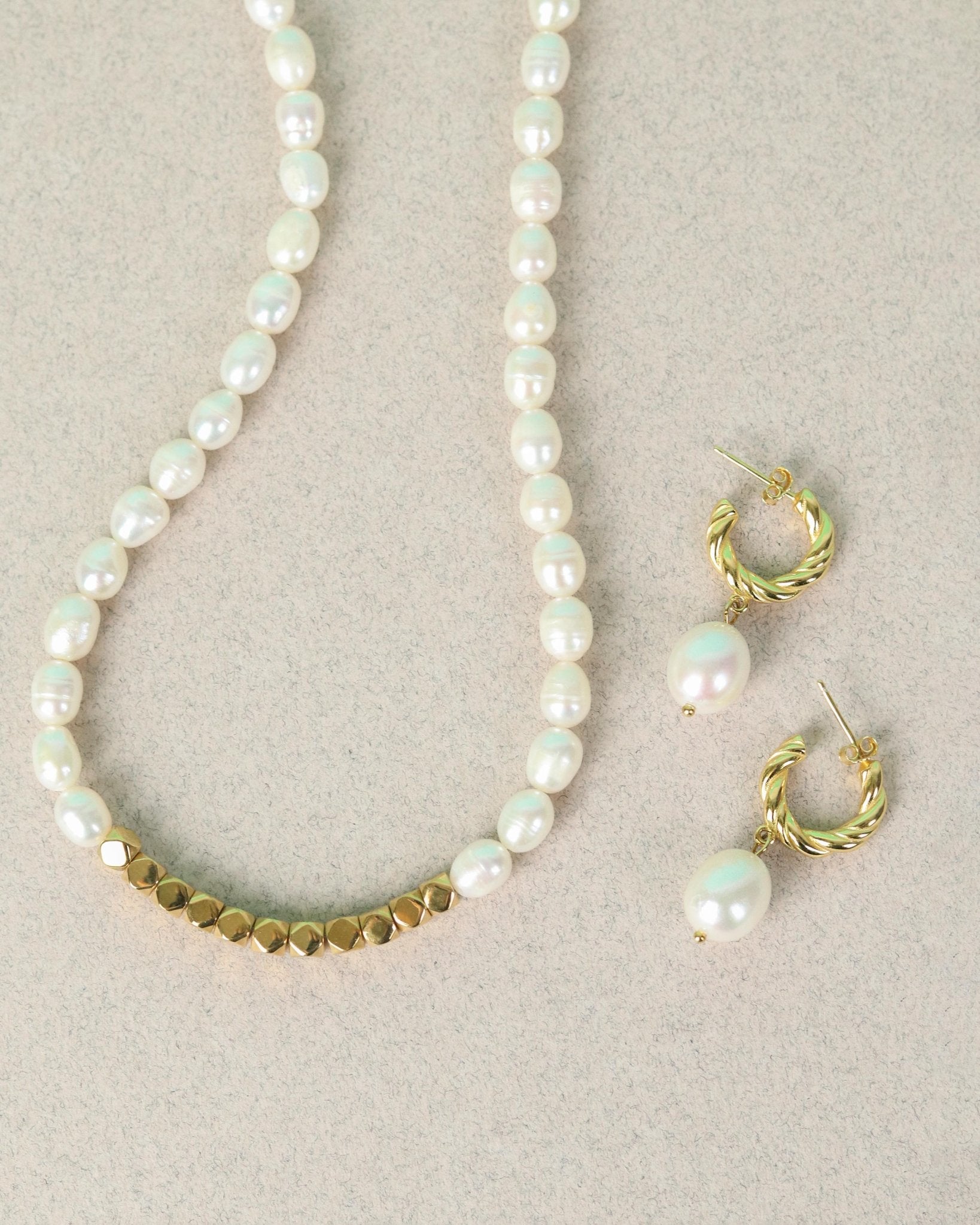 Pearl Choker Necklace - Oia Boutique