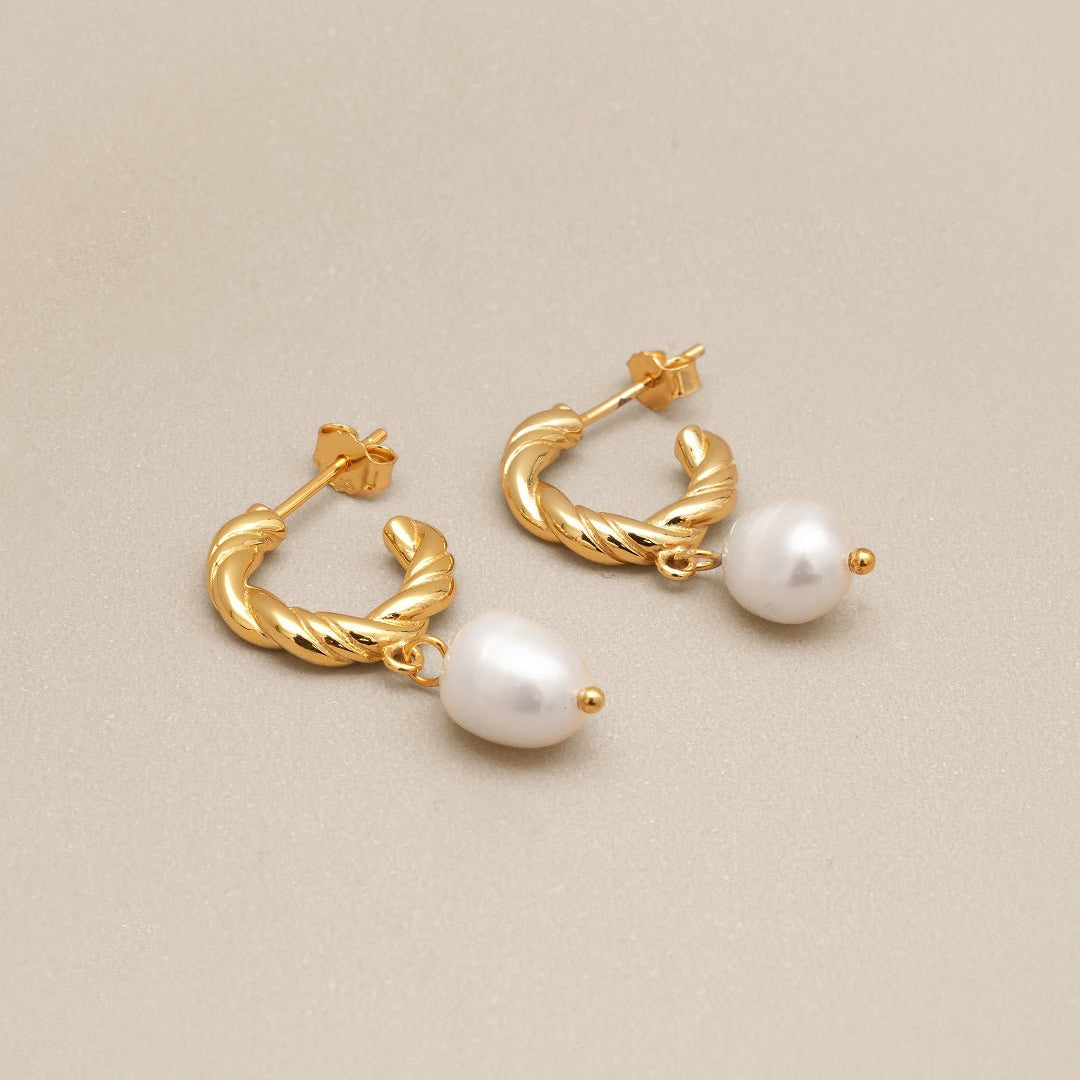 Pearl Drop Earrings - Oia Boutique